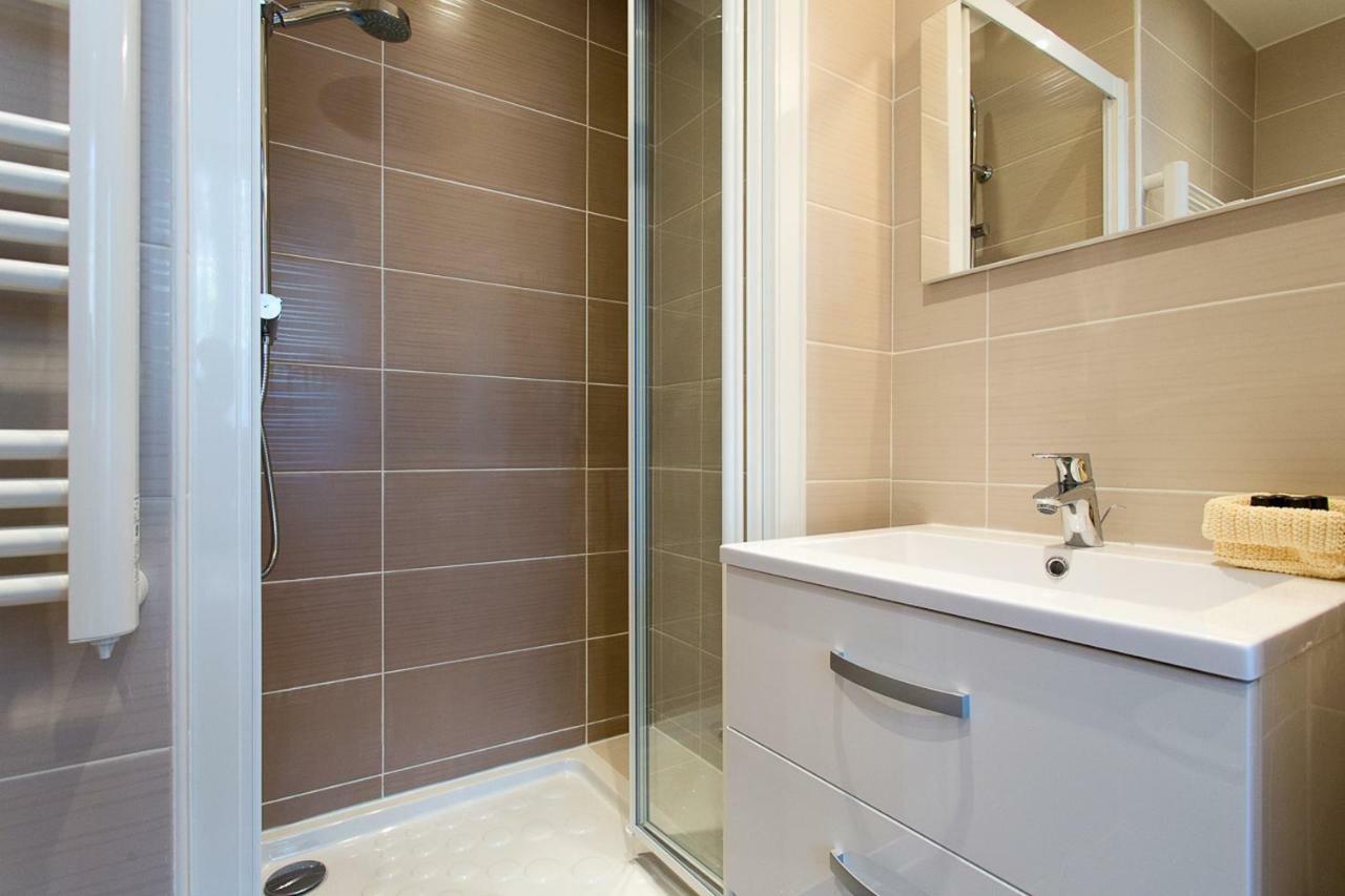 Teisseire Accomodations Cannes Bagian luar foto